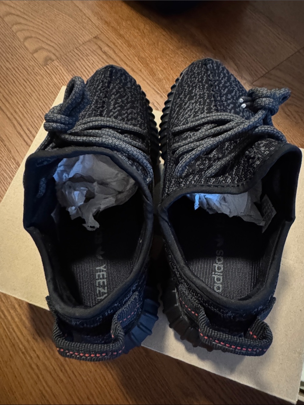 Yeezy Boost 350 V2 Black/Gray - Picture 6 of 9